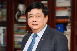 Phó Giáo sư-tiến sỹ Nguyễn Thế Kỷ, Chủ tịch, Tổng giám đốc Đài Tiếng nói Việt Nam.