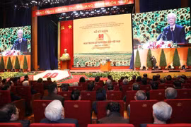 Tổng Bí thư, Chủ tịch nước Nguyễn Phú Trọng đọc Diễn văn tại Lễ kỷ niệm 90 năm Ngày thành lập Đảng Cộng sản Việt Nam. (Ảnh: Trí Dũng/TTXVN)
