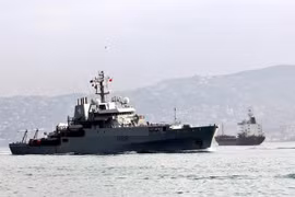 Tàu quân sự NATO. (Nguồn: Daily Star)