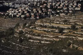 Khu định cư Givat Zeev của Israel ở gần thành phố Ramallah, Bờ Tây ngày 10/6. (Ảnh: AFP/TTXVN)