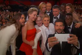 Ảnh selfie của các sao ở lễ trao giải Oscar lập kỷ lục