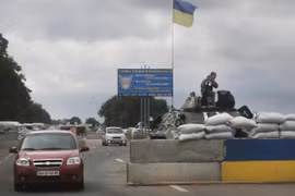 Ukraine cân nhắc khả năng tạm thời đóng cửa biên giới với Nga