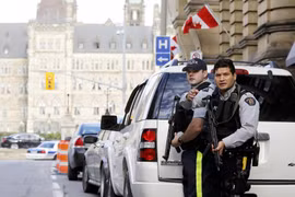 Canada tiêu diệt được kẻ xả súng vào văn phòng thủ tướng