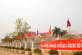 Triển lãm về thành tựu của Đảng Nhân dân Cách mạng Lào