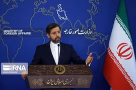 Người phát ngôn Bộ Ngoại giao Iran Saeed Khatibzadeh tại cuộc họp báo ở Tehran, Iran. (Ảnh: IRNA/TTXVN)
