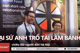 Đại sứ Anh hướng dẫn ăn bánh Scone theo phong cách quý tộc