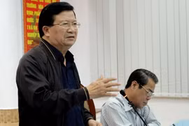 Phó Thủ tướng Trịnh Đình Dũng phát biểu chỉ đạo tại cuộc họp. (Ảnh: Kim Há/TTXVN)
