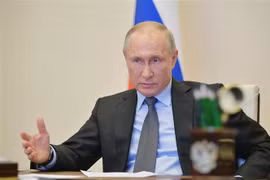 Tổng thống Nga Vladimir Putin trong một cuộc họp trực tuyến tại Moskva, Nga ngày 13/4. (Ảnh: THX/TTXVN)