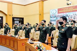 Lãnh đạo Bộ Quốc phòng và đại diện các cơ quan, đơn vị trực thuộc Bộ Quốc phòng dự lễ phát động. (Ảnh: TTXVN phát)