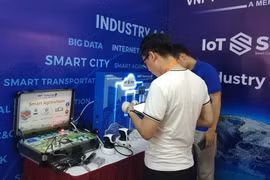 VNPT Technology đem tới IT Techmart những công nghệ mới nhất của doanh nghiệp này. (Ảnh: T.H/Vietnam+)