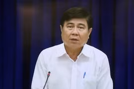 Ông Nguyễn Thành Phong, Chủ tịch Ủy ban Nhân dân Thành phố Hồ Chí Minh phát biểu tại buổi tiếp dân. (Ảnh: Trần Xuân Tình/TTXVN)