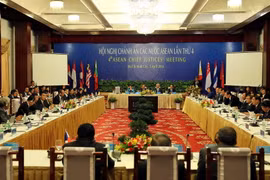Quang cảnh Hội nghị Chánh án các nước ASEAN lần thứ 4. (Ảnh: Thanh Vũ/TTXVN)