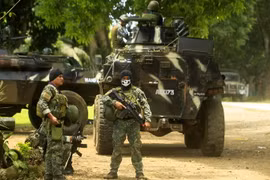Binh sỹ Philippines trong chiến dịch truy quét phiến quân Abu Sayyaf tại Jolo, tỉnh Sulu, Mindanao. (Nguồn: AFP/TTXVN)
