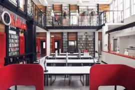Bên trong Thư viện công cộng Rumia. (Nguồn: ebookfriendly.com)
