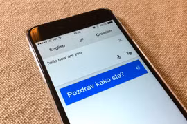 Google phát triển dịch tự động thời gian thực tương tự Microsoft
