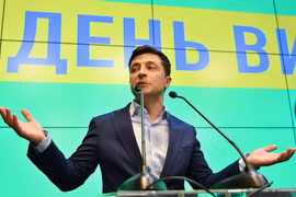 Tổng thống đắc cử Volodymyr Zelenskiy tại cuộc họp báo ở Kiev, Ukraine. (Ảnh: AFP/TTXVN)