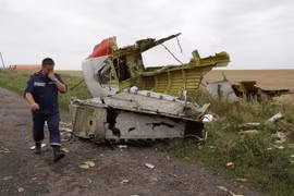 Mạnh vỡ của máy bay MH17. (Nguồn: EPA)