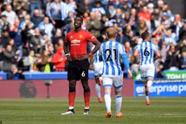 Pogba và M.U hết cửa giành suất dự Champions League.
