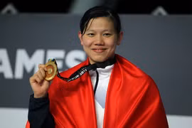 Ánh Viên tỏa sáng với 8 HCV tại SEA Games 29. (Ảnh: Quốc Khánh/TTXVN)