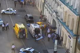 Hiện trường vụ taxi lao vào đám đông ở Moskva. (Nguồn: Sputnik)