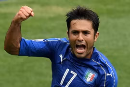 Eder đưa Italy vào vòng 1/8. (Nguồn: Getty Images)