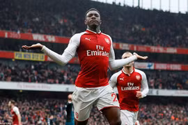 Welbeck tỏa sáng giúp Arsenal chiến thắng. (Nguồn: Reuters)