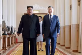 Tổng thống Moon Jae-in và nhà lãnh đạo Triều Tiên Kim Jong-un. (Nguồn: nytimes)