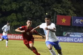 U16 Việt Nam (áo đỏ) bại trận trước U16 Ấn Độ. (Nguồn: AFC)