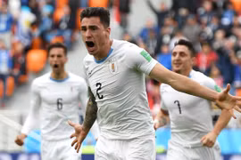 Jose Gimenez sắm vai người hùng của Uruguay. (Nguồn: Getty Images)