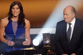 Ông Sepp Blatter bị thủ thành Solo tố cáo. (Nguồn: BBC)