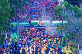 Khu vực xuất phát giải đấu VPBank Can Tho Music Night Run 2024. (Ảnh: Vietnam+)