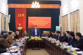 Chủ tịch UBND thành phố Hà Nội Nguyễn Đức Chung phát biểu tại Hội nghị. (Ảnh: Nguyễn Văn Cảnh/TTXVN)
