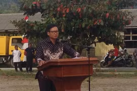 Các ngư dân Việt Nam tại sân bay quốc tế Soekarno Hatta, Jakarta trước khi về nước hồi tháng 7/2016. (Ảnh : Đỗ Quyên/TTXVN)