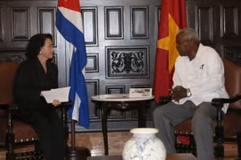 Chủ tịch Quốc hội Nguyễn Thị Kim Ngân hội kiến Chủ tịch Quốc hội Cuba Esteban Lazo. (Ảnh: Trọng Đức/TTXVN)