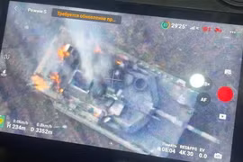 Hình ảnh được cho là chiếc xe tăng M1 Abrams bị tiêu diệt tại chiến trường Ukraine. (Nguồn: Mạng xã hội X)