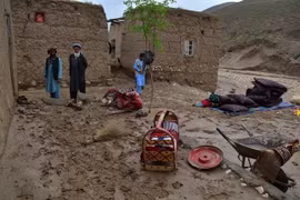 Bùn ngập sau lũ tại quận Baghlan-e-Markazi, tỉnh Baghlan, Afghanistan ngày 11/5/2024. (Ảnh: THX/TTXVN)