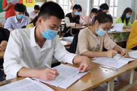 Học sinh ôn thi, chuẩn bị tốt cho kỳ thi tốt nghiệp Trung học phổ thông 2021. (Ảnh: TTXVN)