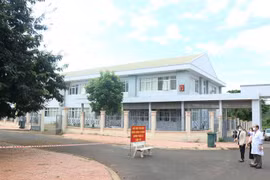 Khu vực điều trị bệnh nhân COVID-19 nặng tại Bệnh viện Đa khoa vùng Tây Nguyên. (Ảnh: Tuấn Anh/TTXVN)