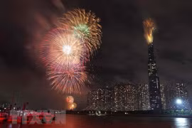 Thành phố Hồ Chí Minh hủy bắn pháo hoa dịp lễ 30/4 để phòng dịch COVID-19. (Ảnh minh họa. Nguồn: TTXVN)