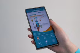 Phiên bản ứng dụng ABBANKmobile. (Ảnh: CTV/Vietnam+)