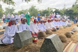 Đồng bào Chăm ở Ninh Thuận nô nức đón Tết cổ truyền Ramưvan