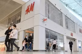 Netflix, H&M, Oracle và nhiều công ty khác ngừng hoạt động tại Nga