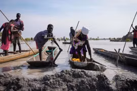 Lũ lụt khiến 75.000 người tị nạn Sudan không nhận được lương thực