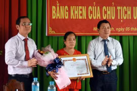 Cô lao công trả lại số vàng trị giá 300 triệu đồng cho người mất
