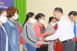 Chung tay bảo vệ công nhân, người lao động khỏi "tín dụng đen"