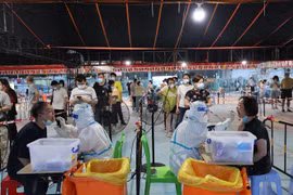 Trung Quốc, Hàn Quốc ghi nhận thêm nhiều ca mắc mới COVID-19