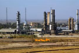 Các nước OPEC+ quyết định giữ nguyên chính sách sản lượng dầu