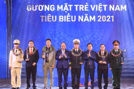 Vinh danh các tài năng trẻ xuất sắc trong xây dựng và bảo vệ Tổ quốc