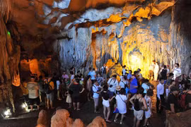 Du lịch Quảng Ninh phục hồi mạnh mẽ, thu hút hàng triệu lượt du khách