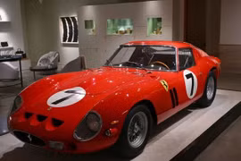 Siêu xe Ferrari 250 GTO trưng bày tại New York. (Nguồn: Reuters)